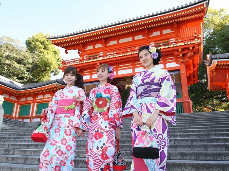 5 cửa hàng cho thuê kimono và yukata ở Nhật Bản